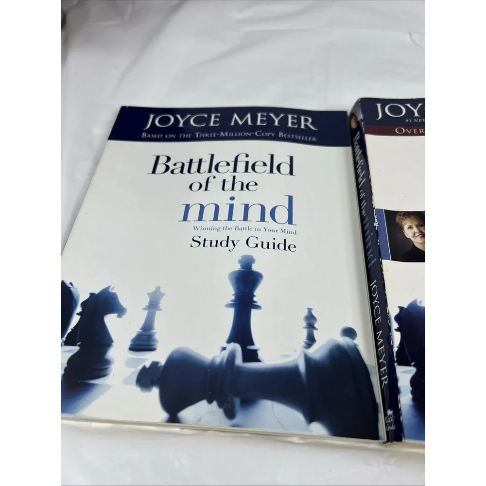 Battlefield of the Mind: Winning the Battle by Joyce Meyer Paperback & Study Gui